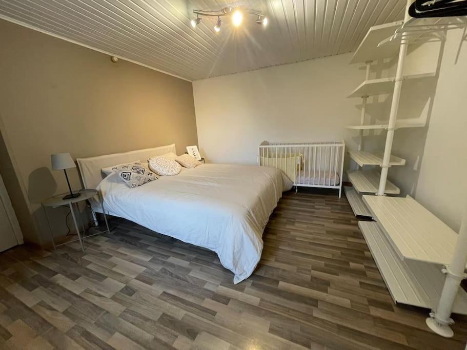 Charmante Maison De Vacances Vaux-sur-Sure Eksteriør billede